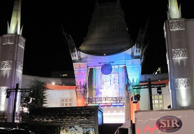 2012年大晦日のチャイニーズシアター。