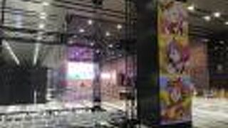 電気街というよりアニメの街の面が強いかも。
