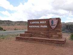 Capitol Reef National Park

14時、ようやくCapitol Reef National Parkに到着しました。まったく予定通り進んでいません。