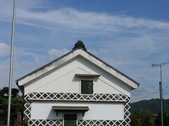 さっき閉まっていたここに戻って来ました。