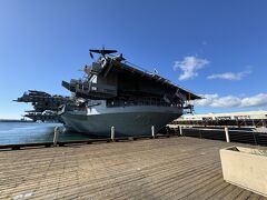 空母ミッドウェイの博物館を見学することにします。