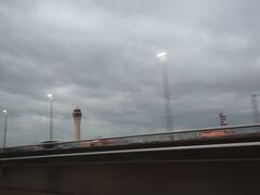 セントレア空港の管制塔が見えてきました