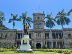 The Busで来たのはここ。Hawaii Five-O  本部の設定になっていたKing Kamehameha V Judiciary History Center。
ここを訪れて以来、Five-Oのテーマソングが耳から離れなくなりました。