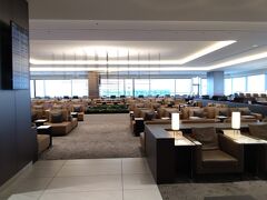 羽田空港ターミナル2　ANA LOUNGE
ラウンジは広ーいです